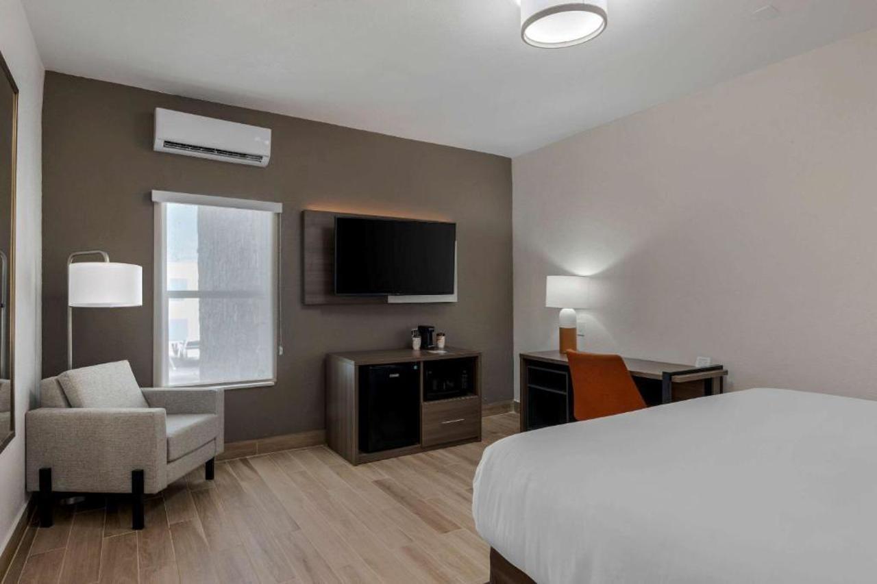 Comfort Inn جنوب جزيرة بادري المظهر الخارجي الصورة